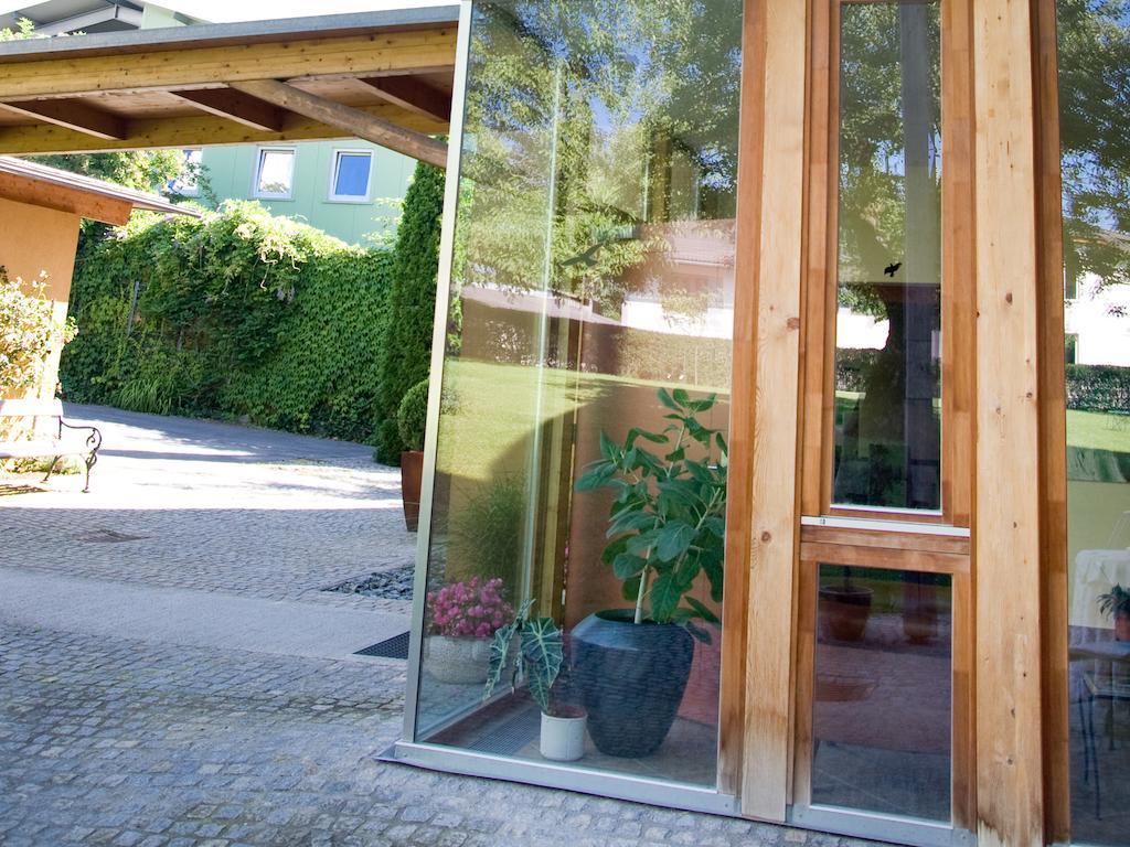 Pension Popotnik Villach Exteriör bild