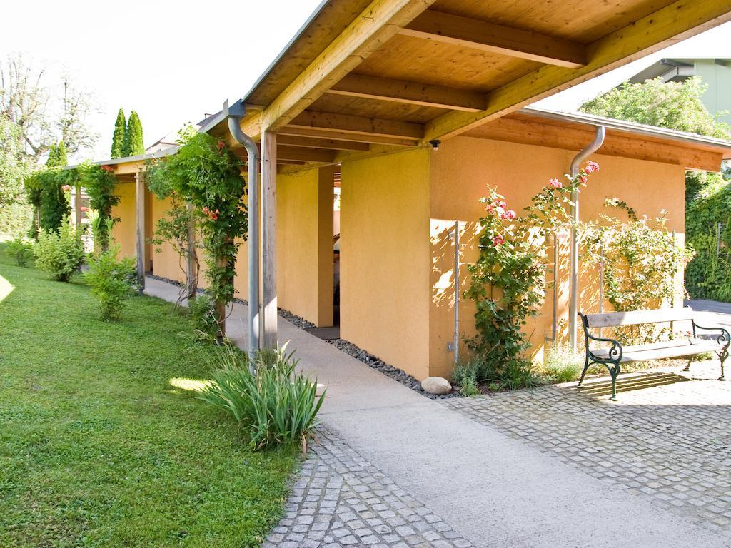 Pension Popotnik Villach Exteriör bild