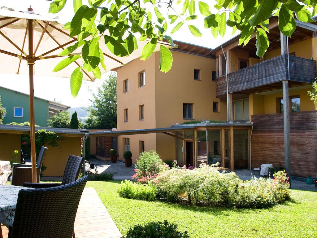 Pension Popotnik Villach Exteriör bild